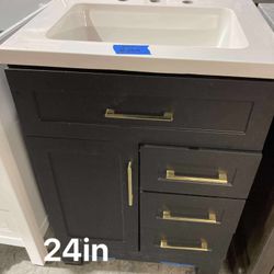 24in Bathroom Vanity With Top
