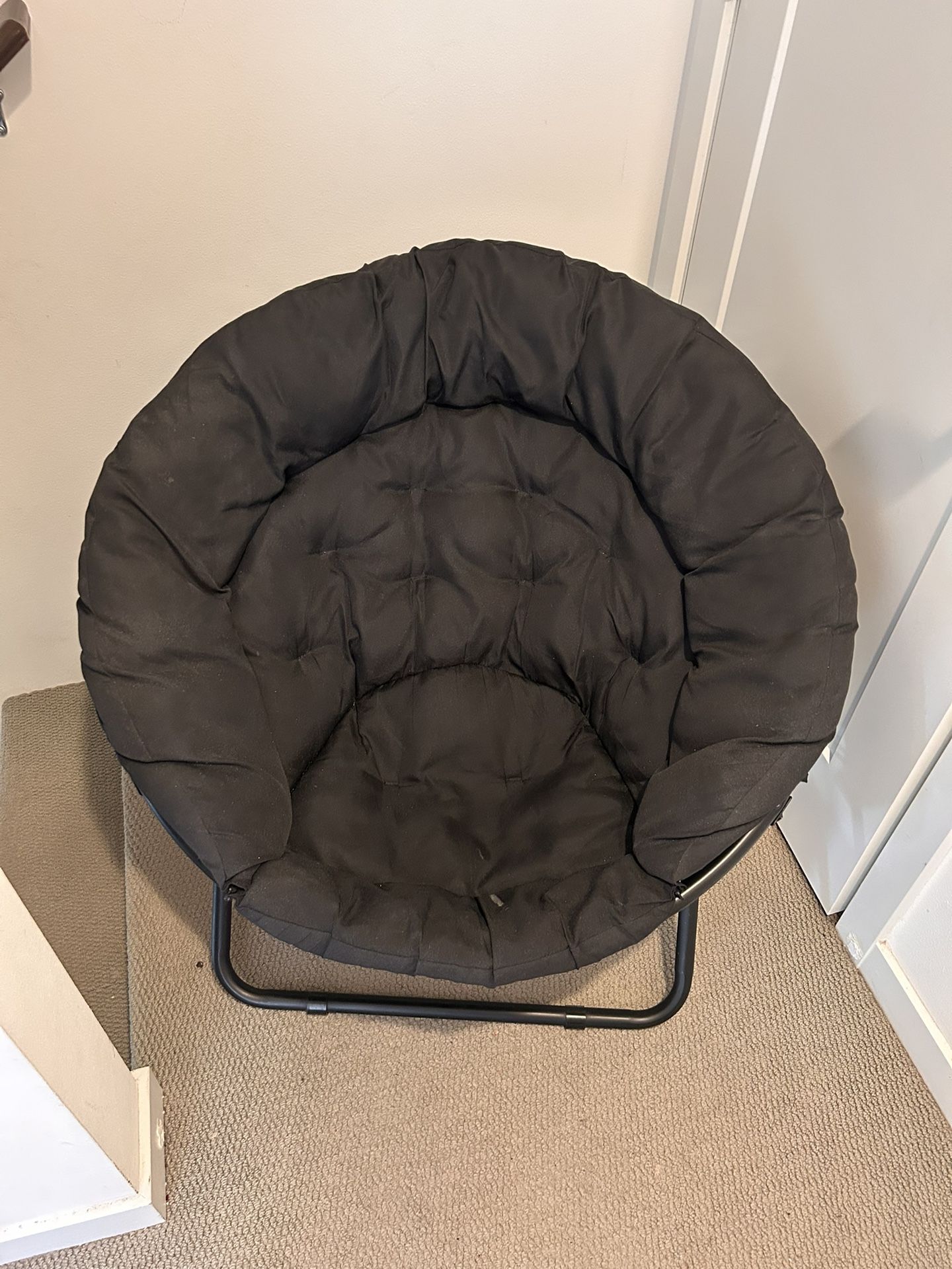 Foldable Moon Saucer Chair