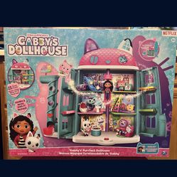 Gabby’s Purrfect dollhouse 