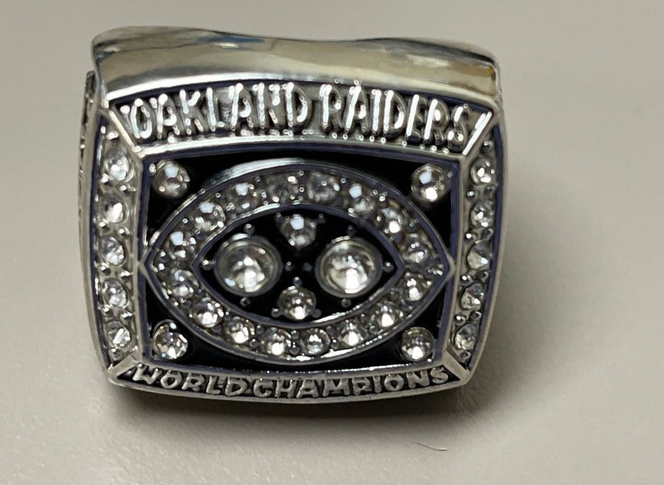 RAIDERS 1980 CHAMPIONSHIP Ring