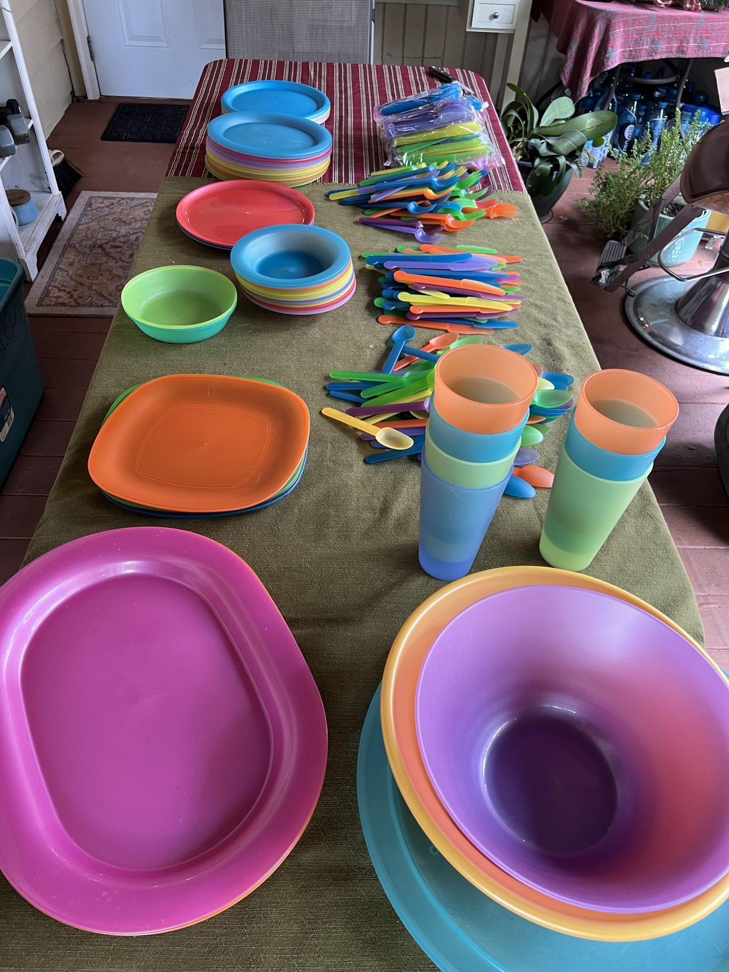 Plastic Partyware for Events