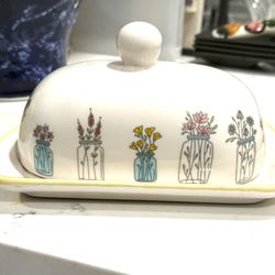 Adorable Shabby Chic Rectangle Covered Dome Butter/ Cheese Dish, Spring Floral Theme - no chips or cracks, but does have crazing in the glaze and disc