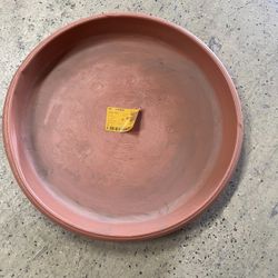 18 in. Dia Terra Cotta Resin Planter Saucer