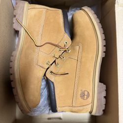 Timberland Women's Nellie Waterproof Chukka Boots Size 8