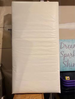 Lullaby Earth 2-Stage Infant & Toddler Crib Mattress – Barely Used