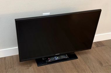 Samsung 32” LED TV – UN32EH4003 – Works Great!