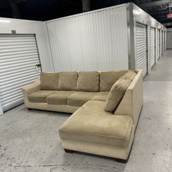 Comfy Cream Sectional Couch 