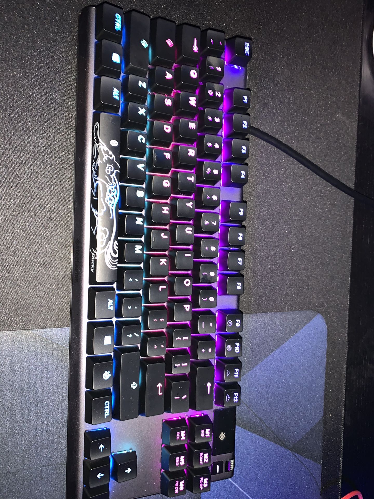 Steelseries Apex Pro Tkl For Sale In Ellijay Ga Offerup