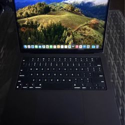 Apple MacBook Pro M3 12C 18GB 1TB Space Black