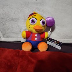 Five Nights At Freddy's Balloon Chica Plushie