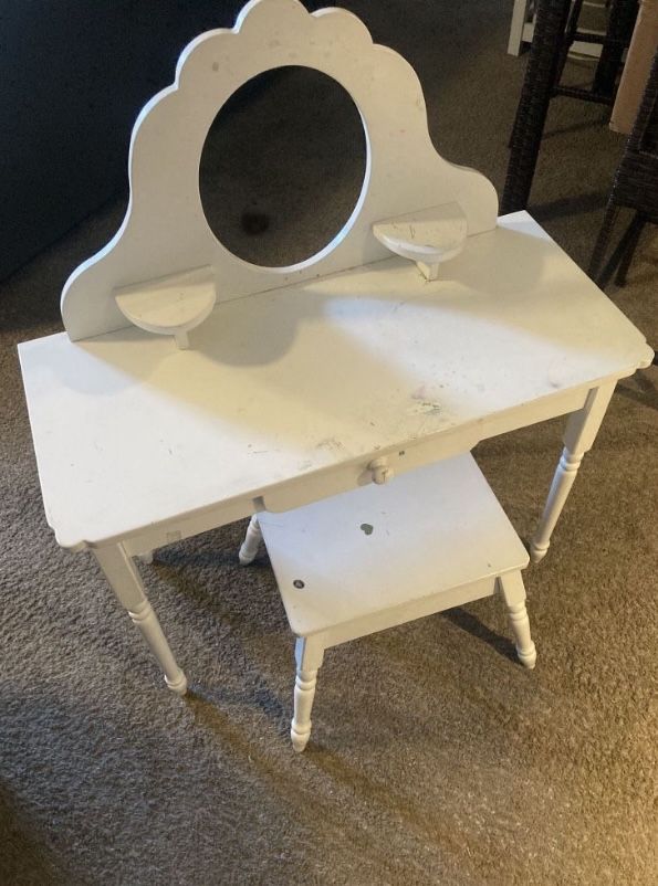 Princess Desk