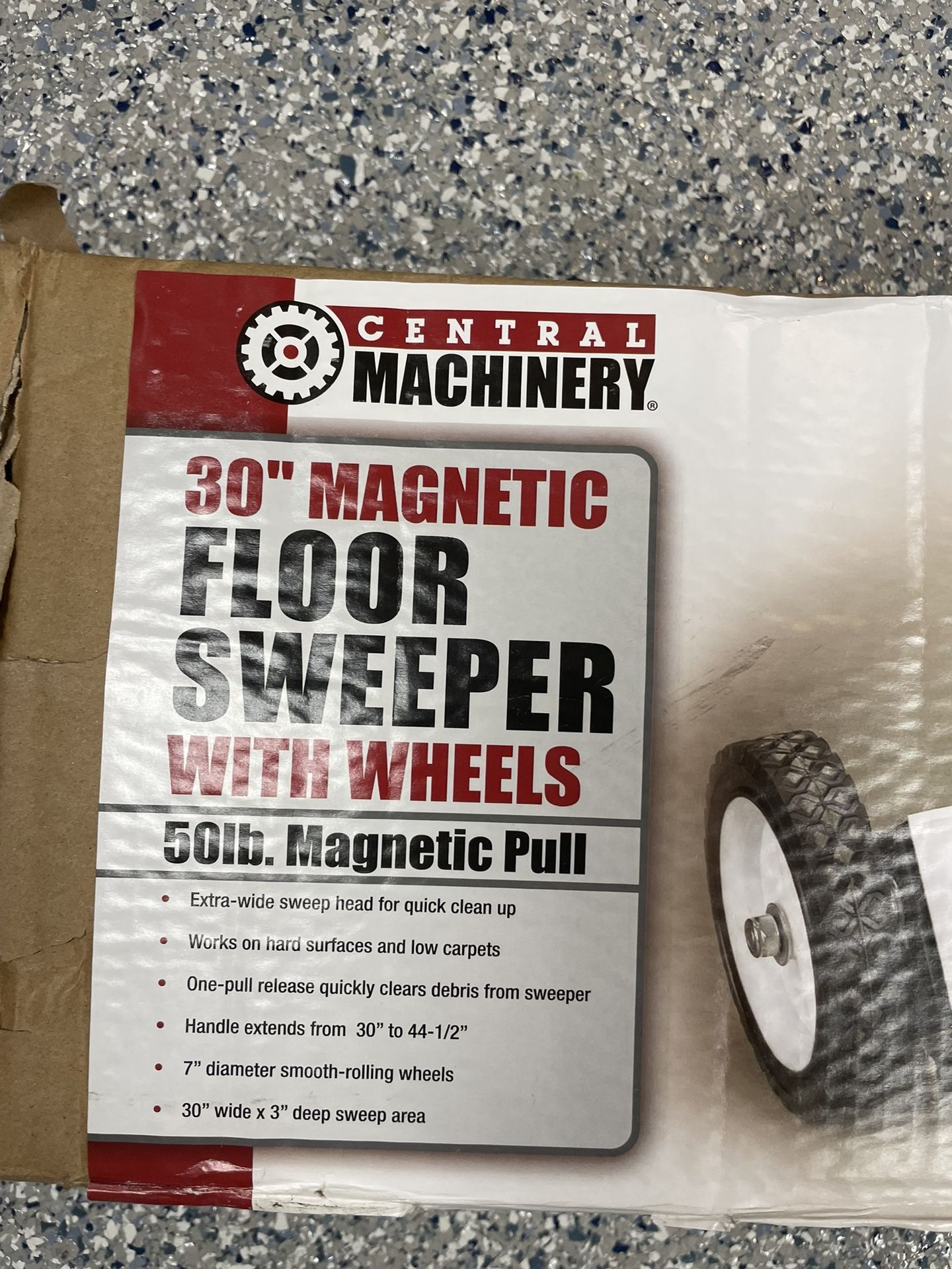 30” Magnetic Floor Sweeper With wheels