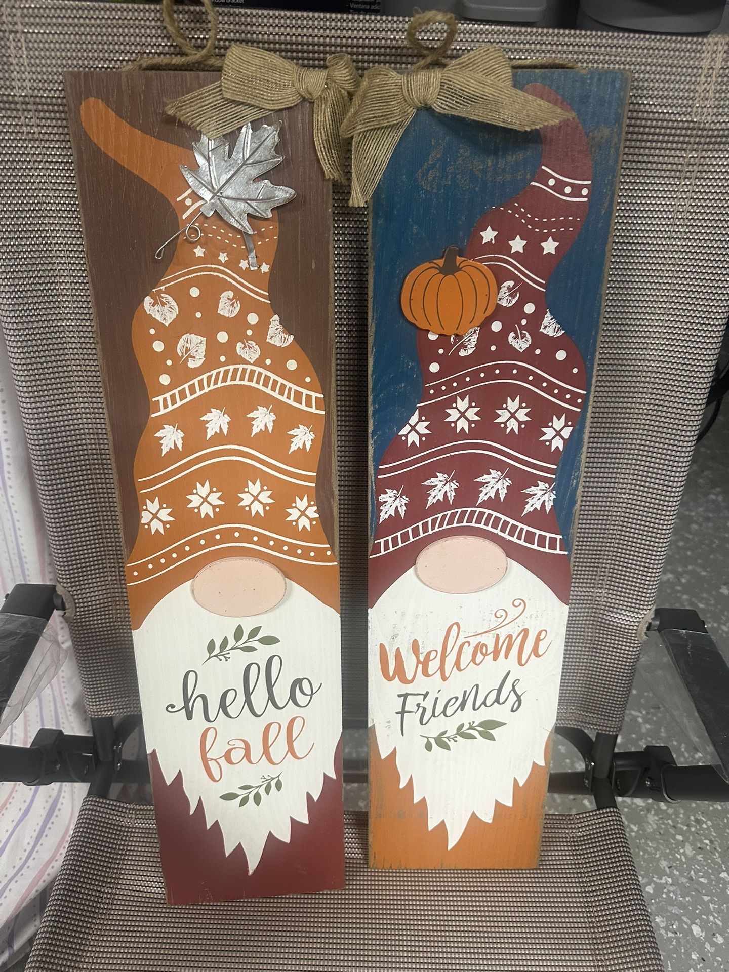 Gnome Fall Signs