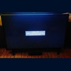 VIZIO 32" TV WITH REMOTE (USED) GREAT PICTURE! Please Read Description.