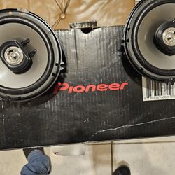 Speakers Pioneers 6 1/2 2way Speakers