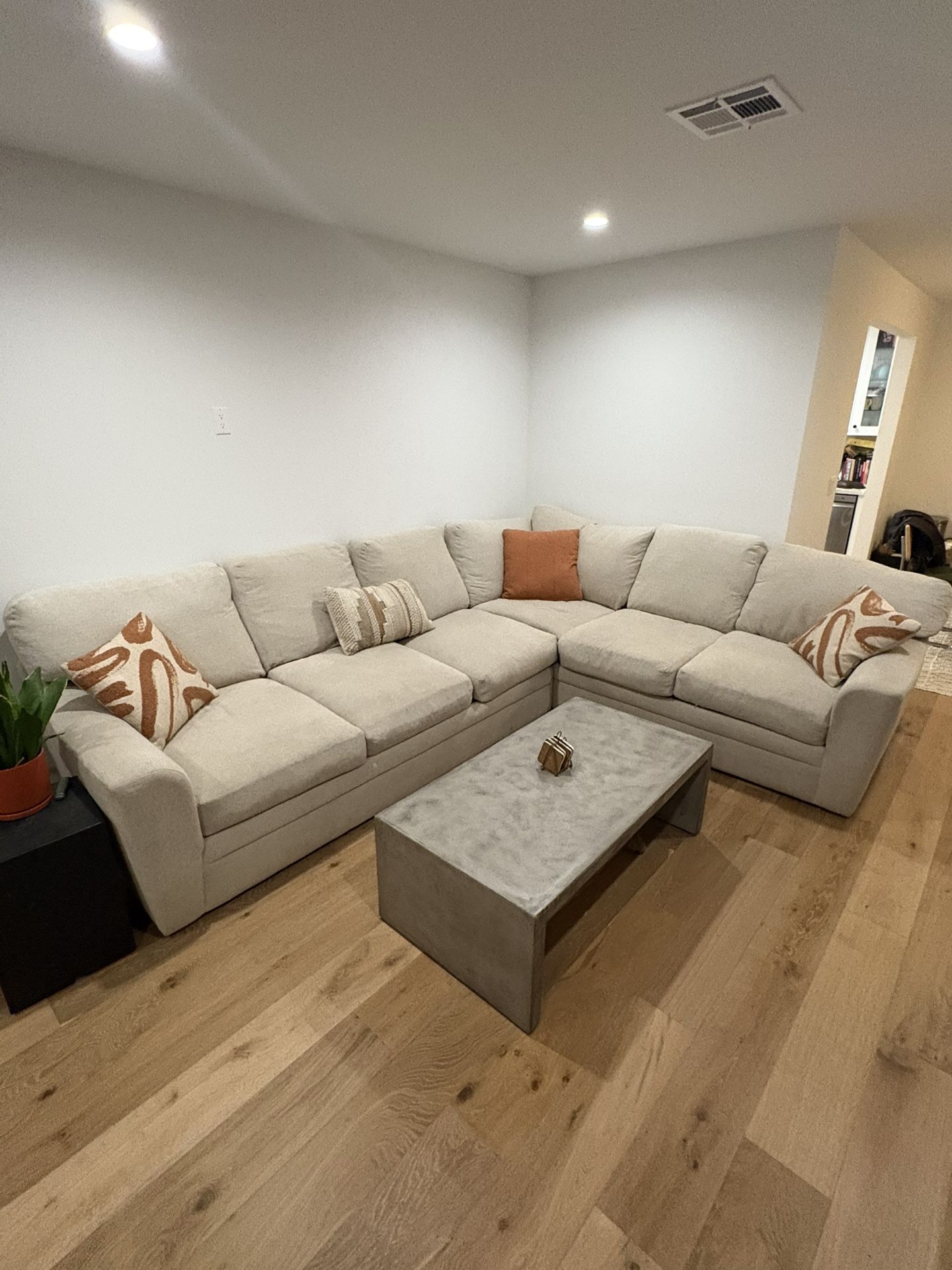 Couch Sofa Sectional - Living Spaces - Good Condition