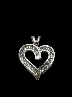 White gold diamond heart pendant #31541