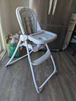 Foldable high chair