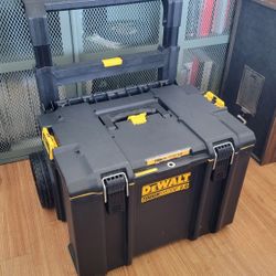 Dewalt ToughSystem 2.0 Rolling Tool Box
