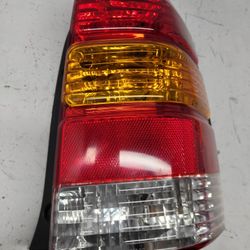 2007 Ford Escape Passenger Side OEM Taillight