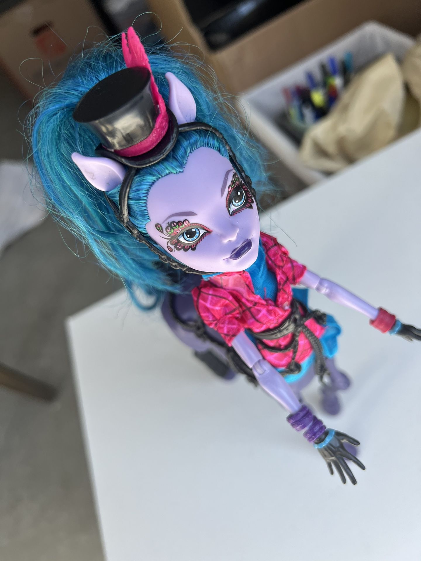 2013- Monster High Freaky Fusion Hybrid Ava TrotterHorse Centaur Doll -Mattel