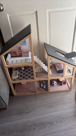 Dollhouse