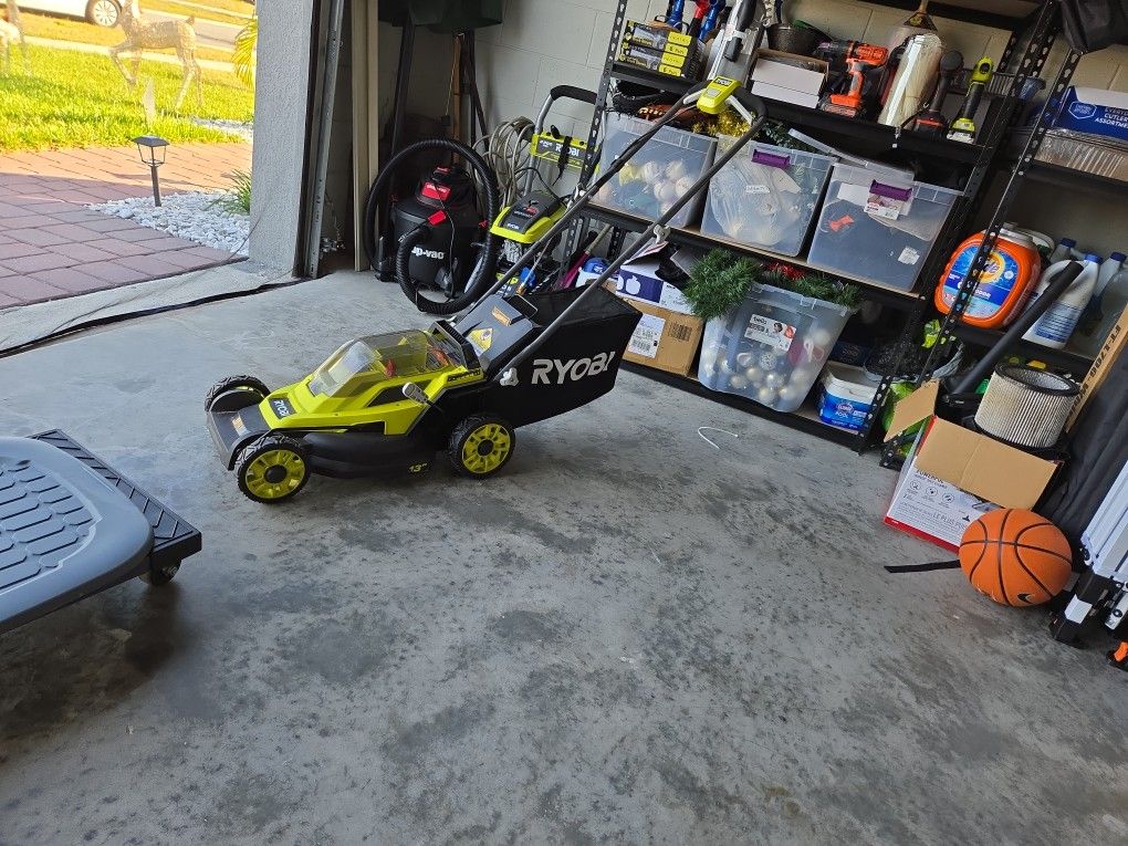 13" Blade Lawn Mower 