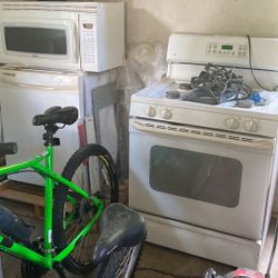 Samsung Refrigerator Stove Dishwasher And Microwave 