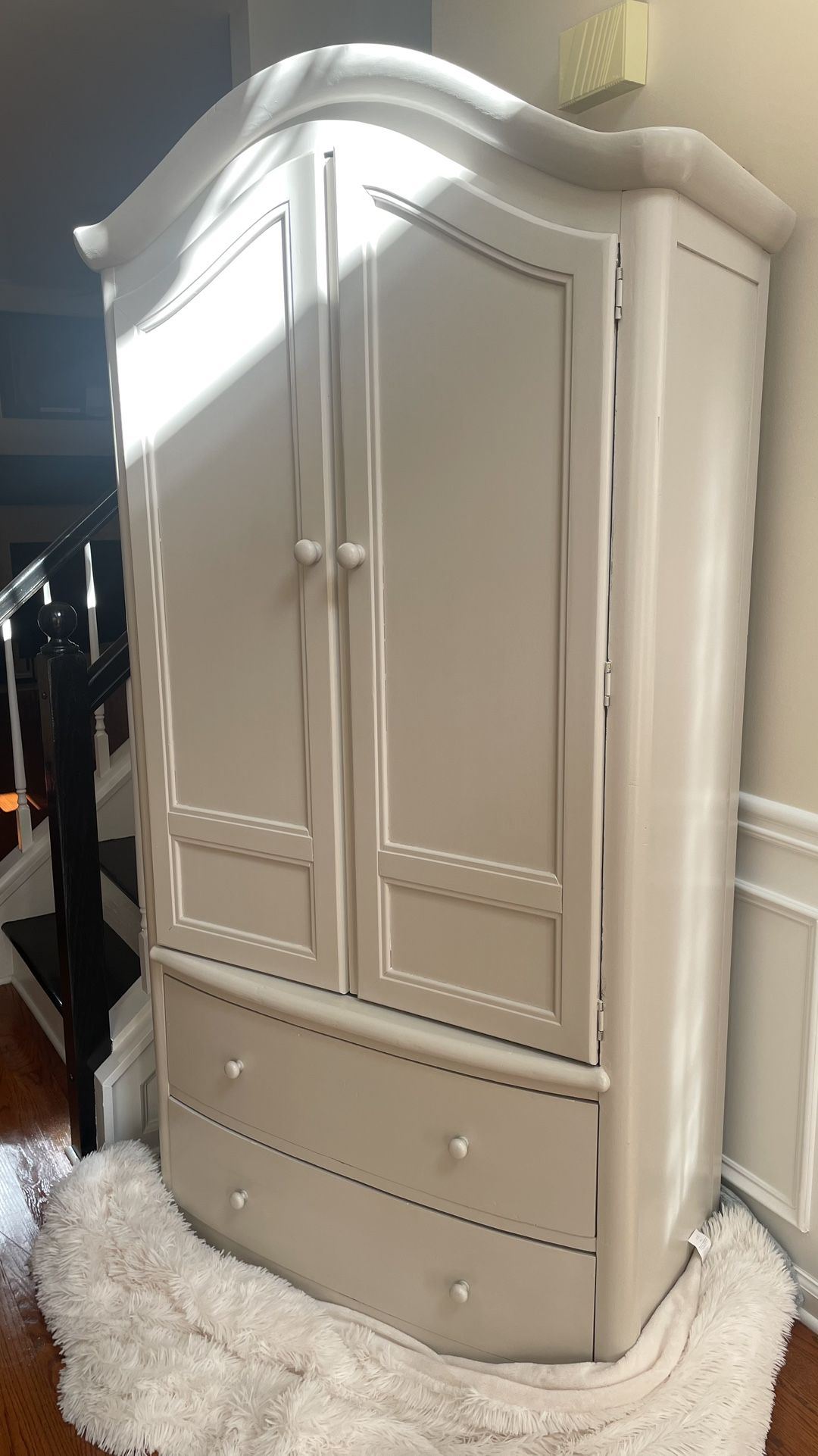 Stanley Armoire closet Beige/ off white newly painted