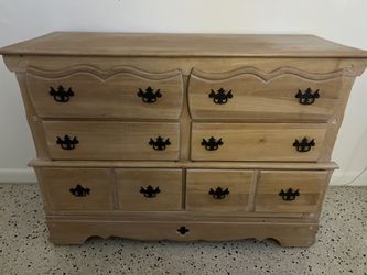 Dresser