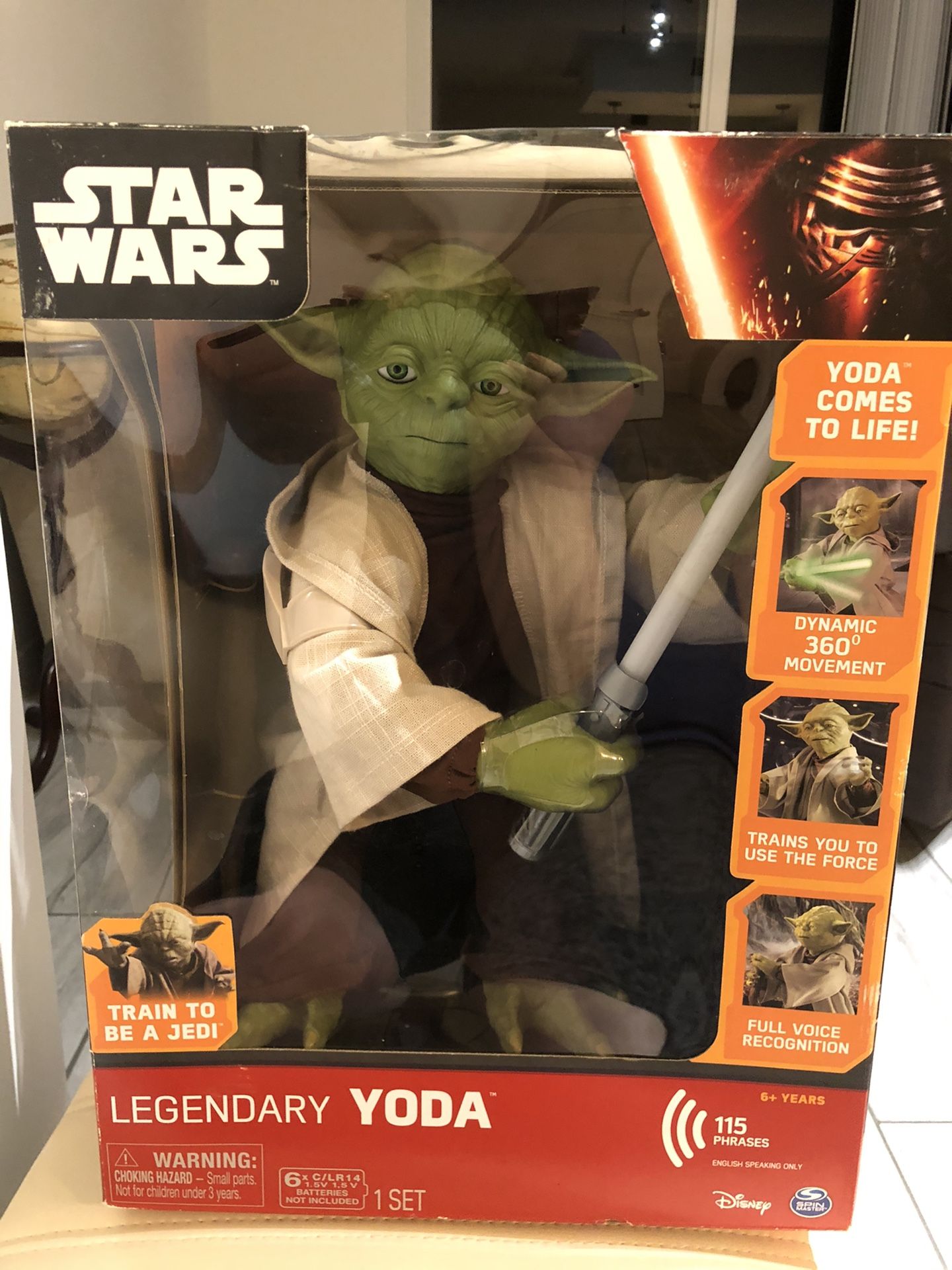 STAR WARS LEGENDARY YODA