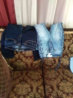 2 Jeans Size 6 And 7