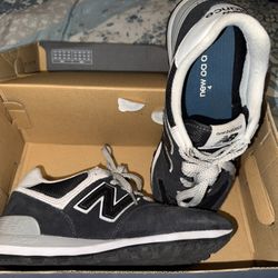 New Balance 574 Size 9W/7.5M 