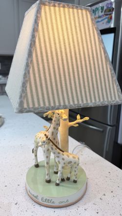 Giraffe Nursery Table Lamp