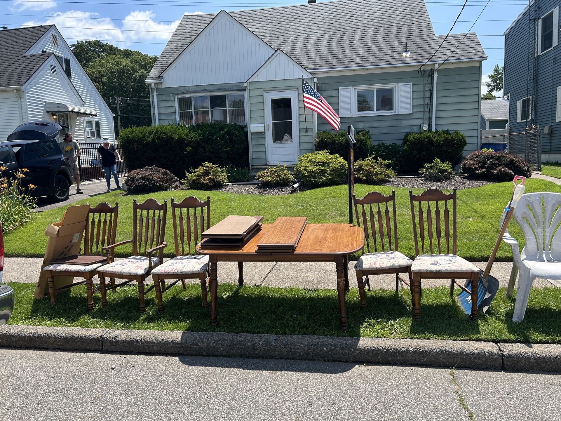 Free Stuff! Dining Table, Chairs Misc Items