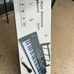 Electronic Piano Keyboard