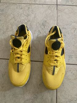 Nike Huarache, Size 12