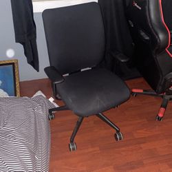 Medium Size Office Chair 