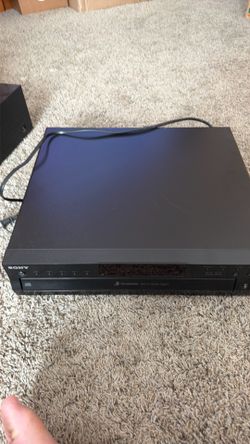 Sony 5 disc changer cdp-ce500