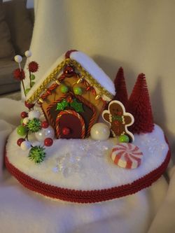 Decorative Christmas Gingerbread House Scene