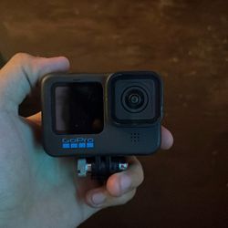 GoPro Hero 10 ( Black) Sim Installed 