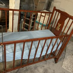 Vintage Doll Crib
