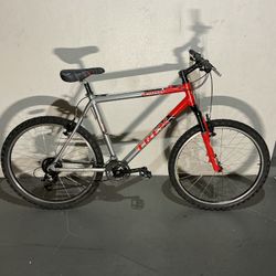 BICYCLE TREK 21 SPEED SIZE 26 BRAND NEW