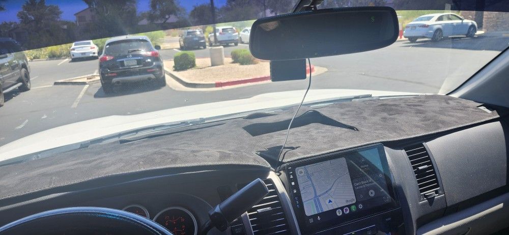 2007-2013 TOYOTA TUNDRA Dash Mat