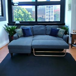 Free Delivery! Sofa Bed with Chaise & Throw Pillows