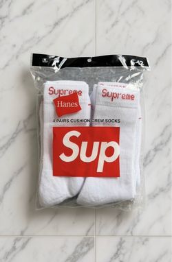 Supreme x Hanes Cushion Crew Socks 4-Pack