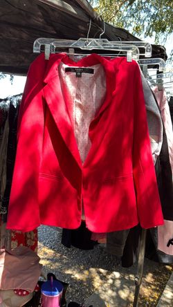 Mediumred coat