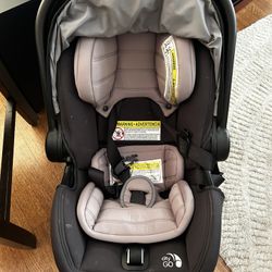 Baby Jogger City Go Baby Car Seat And Base