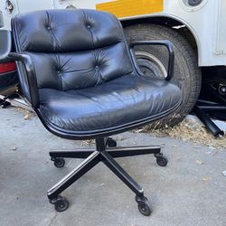 Knoll Charles Pollock Executive Desk Chair Missing Two Buttons 