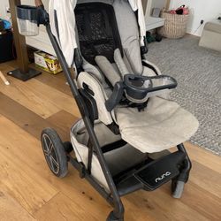 NUNA Stroller